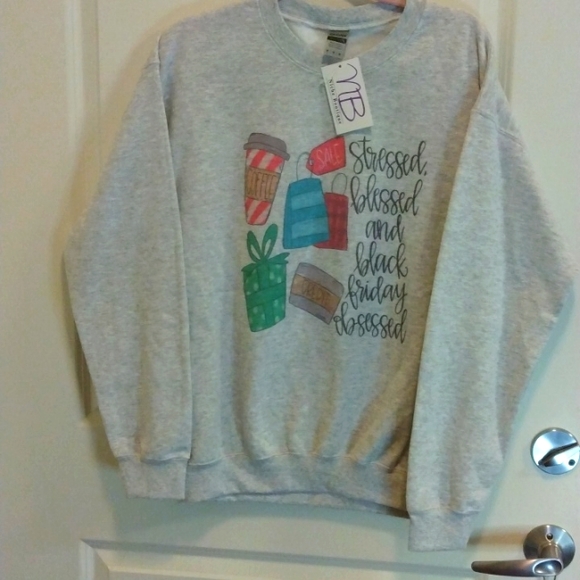 Gildan Medium STRESSED, BLESSED & BLACK FRIDAY OBSESSED sweatshirt, NWT - Picture 2 of 5